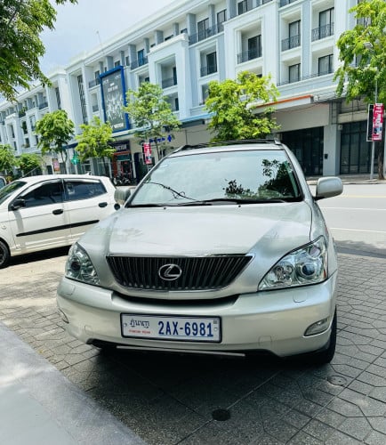 Lexus RX330 ប៉ុង2 ឆ្នាំ2004 h/f