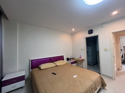 Link house LC1 for rent very urgent