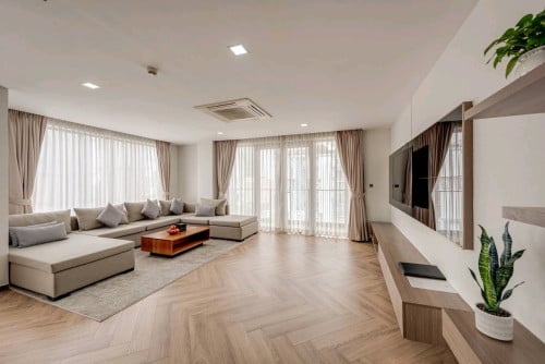 Luxury 3-BEDROOM penthouse BKK1