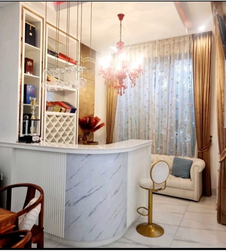 Luxury Villa for Sale in PPT, SenSok