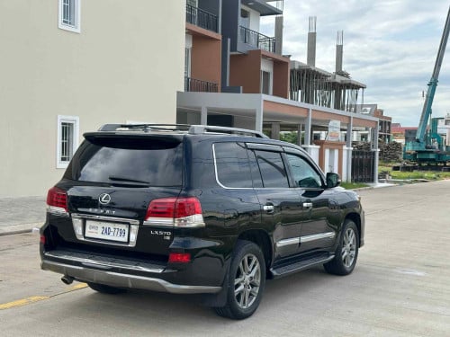 LX570 2013 full options Eco Mode