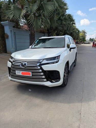 LX600 Spec Arab