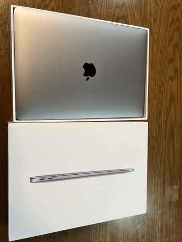 MacBook Air 2020 i58GB 512GBCore i5 Ram 8GBSSD 512GB