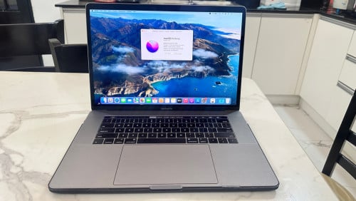 MacBook Pro 2016 15inch Core I7 16G 512G