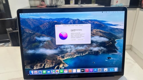 MacBook Pro 2016 15inch Core I7 16G 512G