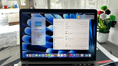 MacBook Pro 2018 13inch Core I5 8G of Ram 256G