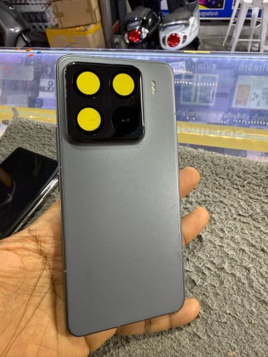 Mi 15Pro 5G Ram16G Memory512G C/H Sim2 មានឆ្នាំងសាក