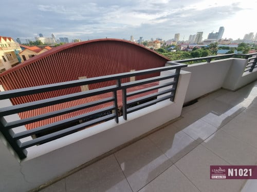 N1021 | Bright and Clean Studio Apartment with Lift For Rent in Chroy Changva