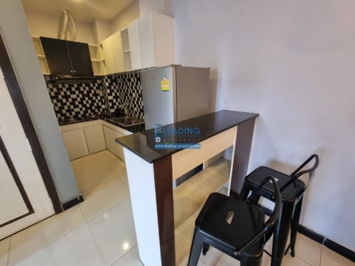 N555 | Western 2 Bedrooms Apartment For Rent Near Russian Market Free Wifi
