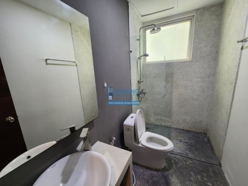 N562 | BKK3 Western 2 Bedrooms Apartment For Rent