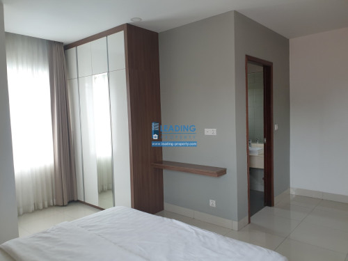 N635 | Western Apartment 2 Bedrooms with Gym and Pool For Rent in Beong Trabek