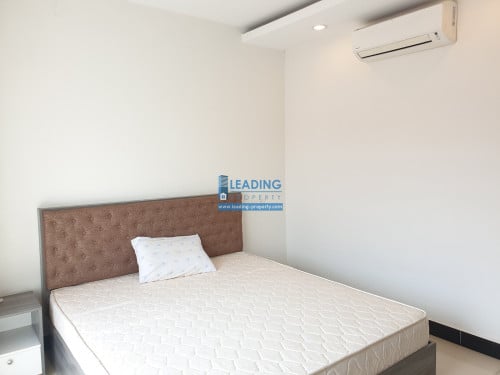 N711 | Western 2 Bedrooms Serviced Apartment For Rent in Toul Kork