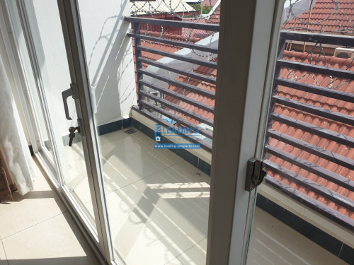 N711 | Western 2 Bedrooms Serviced Apartment For Rent in Toul Kork
