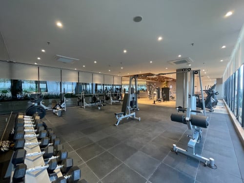 New Luxury Condo For Rent - Good for Investment