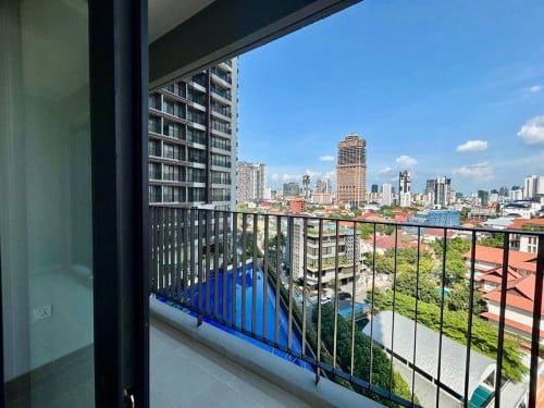 New Luxury Condo For Sale - 3 bedroom