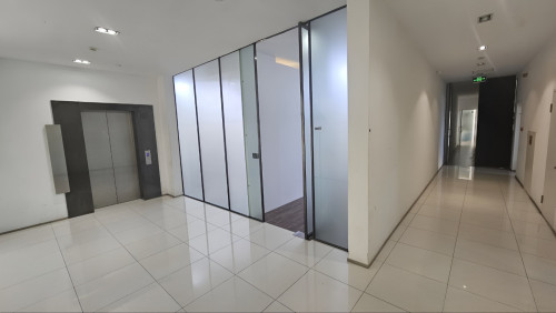 Office Space លក់ឬជួលស្ថិតនៅអគារ Casa Meridian កោះពេជ្រ