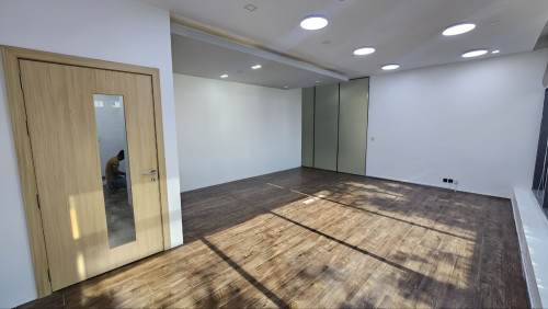 Office Space លក់ឬជួលស្ថិតនៅអគារ Casa Meridian កោះពេជ្រ