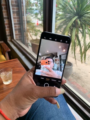 OPPO A18ក្រុមហ៊ុន