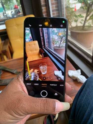 OPPO A18ក្រុមហ៊ុន