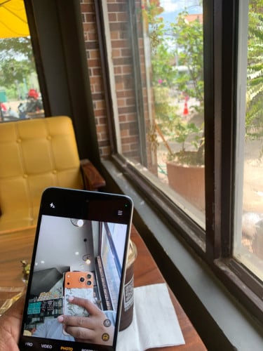 OPPO A60ក្រុមហ៊ុន