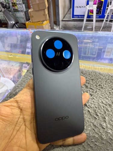 Oppo Find X8s Plus 5G Ram12G Memory256G C/H Sim2 98% មានឆ្នាំងសាក