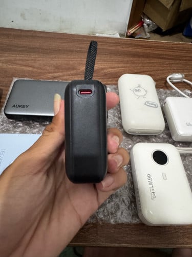 Power Bank ADAM 10000Ahm VIONTA Q Ultra-Compact with Built-in Cable