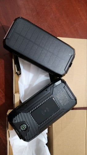 Power Bank solar កាន់ថ្មល្អ សេរីថ្មី
