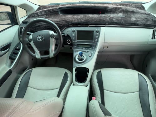 Prius 010 option 4 តំបូលបេីកសូឡា