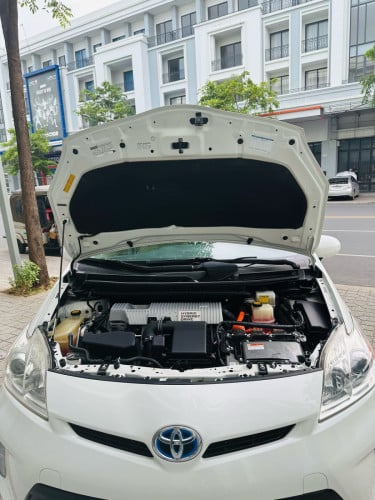 Prius 012 option 2 ក្នុងលឿងថ្មី
