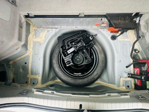 Prius 012 option 2 ក្នុងលឿងថ្មី