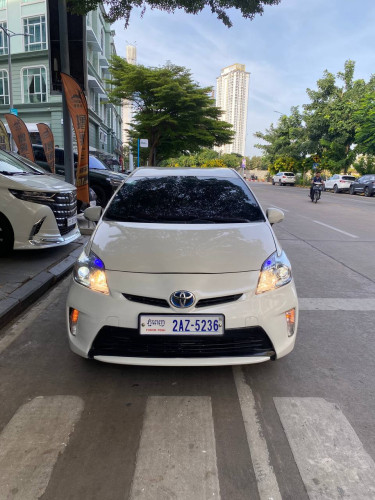 PRIUS 2010 up 2012 For Rent /出租