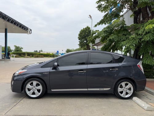 Prius 2011 Option5 Auto Parking ម្ចាស់ផ្ទាល់