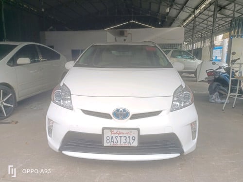 Prius015 ឡានខ្ចៅខ្ចង់ថ្មីអត់បុកអត់ប៉ះអត់ច្រេះអាគុយABSនៅដំណើរការល្អឡានរៀបចំរួចហើយ