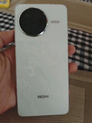 Redmi K80 នៅស្អាត 97-98%