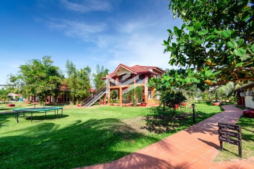 Riverfront Tropical Estate in Kampot