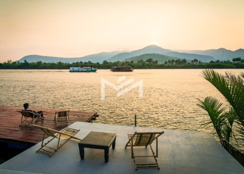 Riverfront Tropical Estate in Kampot
