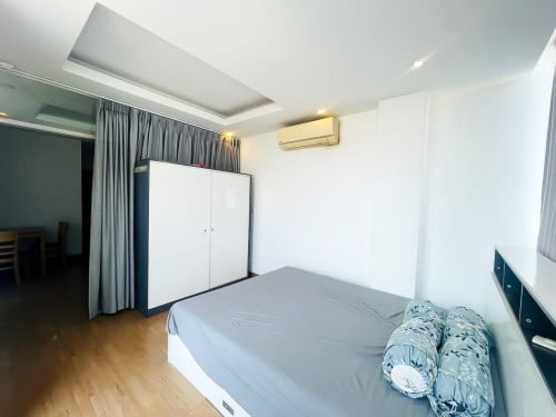 Room available for rent