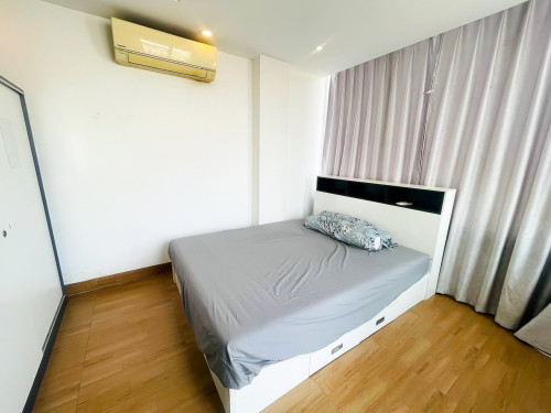 Room available for rent