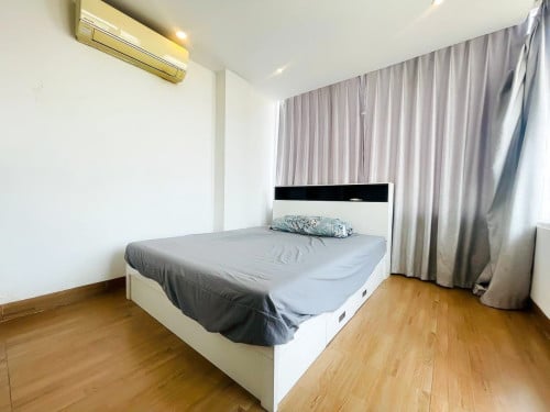 Room available for rent