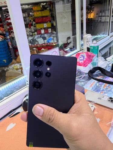 Samsung S25ultra 512G Jetblack ក្រុមហ៊ុន