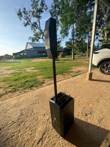 Speaker Models IN CS840Pro ទើបបកកេស ប្រើបានពីរបីដង ថ្មី99%លក់ តម្លៃ250$ចចារ ធានា១ឆ្នាំ