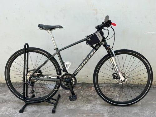 Specialized Sirrus សាយS/700c