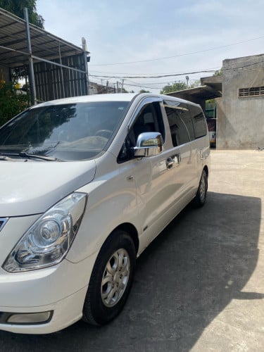 Starex សំរាប់ជួលតាំងតៃកុងឡាន 80$ក្នុង1ថ្ងៃ