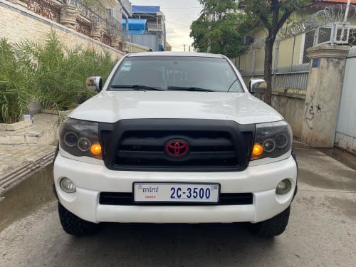 Tacoma ឆ្នាំ010  វ៉ូលីមចង្កូត ប៉ុង1 ទ្រុងវែង ឡានថ្មីណាស់