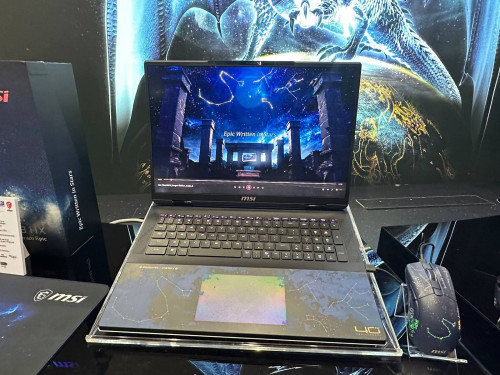 Titan 18HX U9-290HX DDR5 96GB(6400Hz) M2 Gen5 4TB RTX5090 24G 18" 4K 240Hz New2026=6899$
