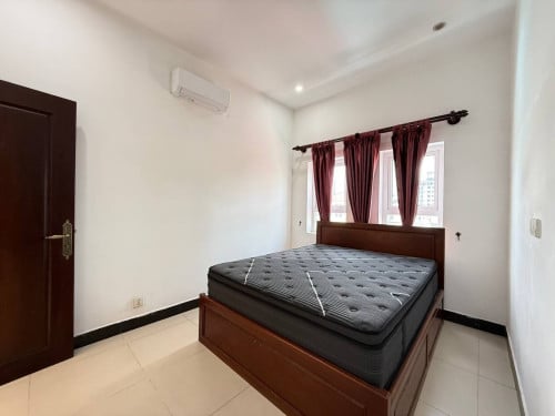 Toul Tumpoung 2 bedrooms for rent