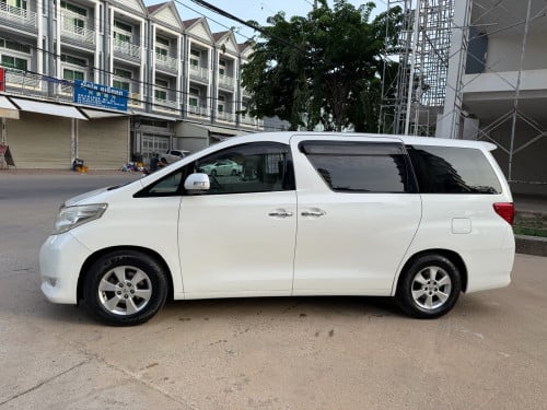 Toyota Alphard 2010 ឡេីងកៅអី vip ម្ចាស់ដេីមទឹកថ្នាំសុីន១ជុំ