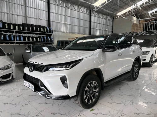 Toyota Fortuner Legender 2023 គីឡូតិចផ្លាកលេខស្អាត