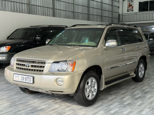 Toyota Highlander 2002 Limitted ប៉ុងមួយ