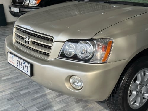 Toyota Highlander 2002 Limitted ប៉ុងមួយ